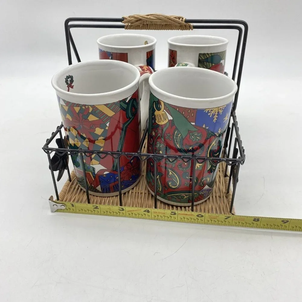 VTG 90s Christmas Porcelain Mug Set of 4 Metal Wicker Caddy‎ Holiday Festive Y2K